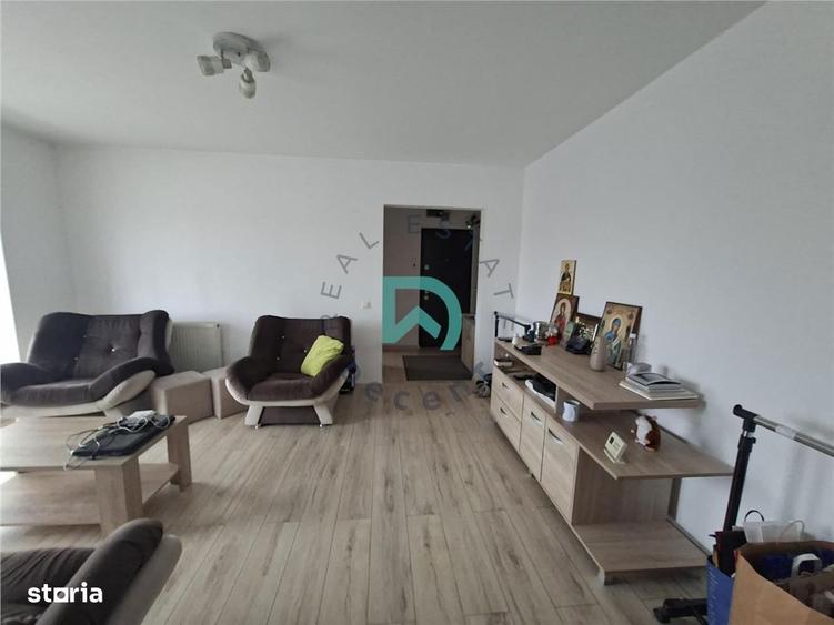 Apartament cu 2 camere semidecomandat în Centrul Istoric