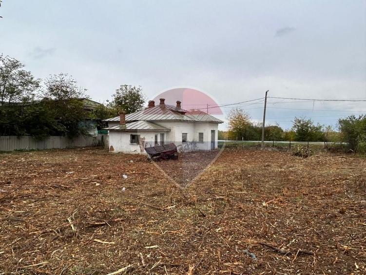 Teren Construcții intravilan de 7035 mp, în Butimanu