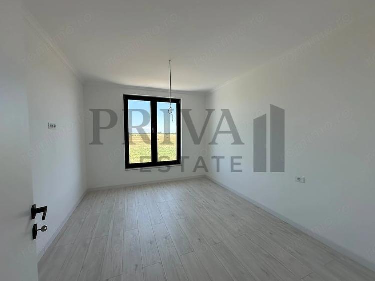 Casă cu 3 camere cu Teren 300 Mp în Giroc