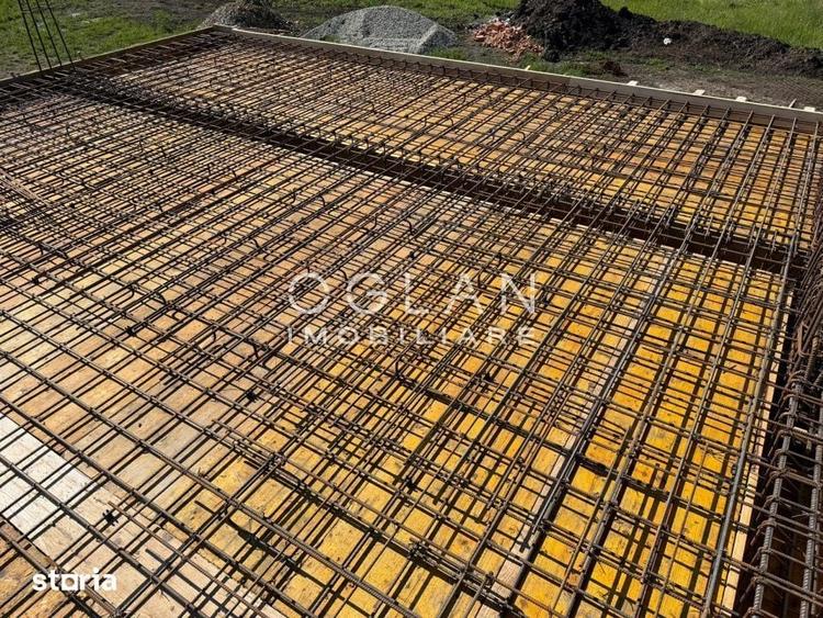 Casă cu 4 camere cu Teren 356 Mp în Șura Mică