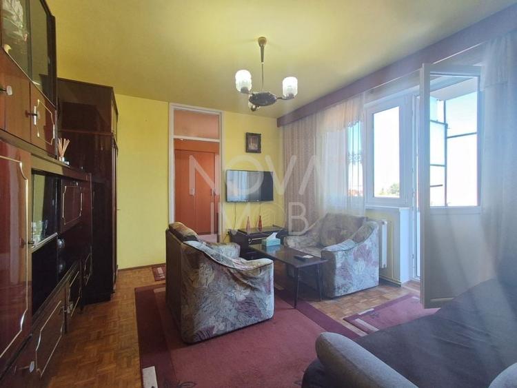 Apartament cu 3 camere semidecomandat, mobilat în Hipodrom 2