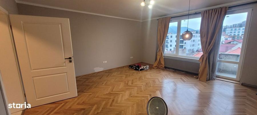 Apartament cu 3 camere decomandat în Blumăna