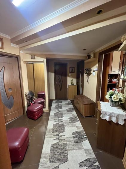 Apartament cu 2 camere decomandat în George Enescu