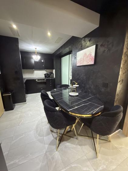 Apartament cu 2 camere decomandat în Văcăresti