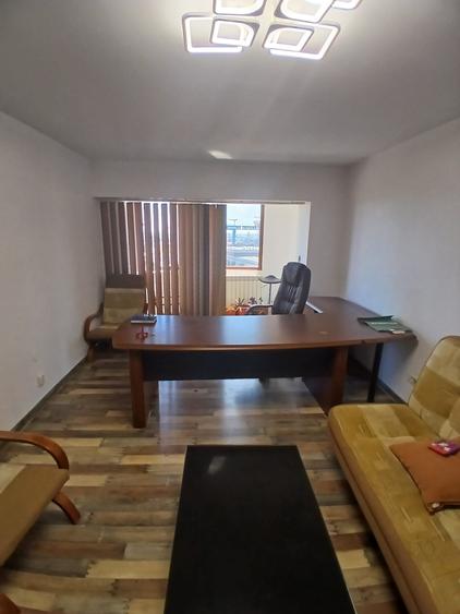 Apartament cu 2 camere decomandat în Gara