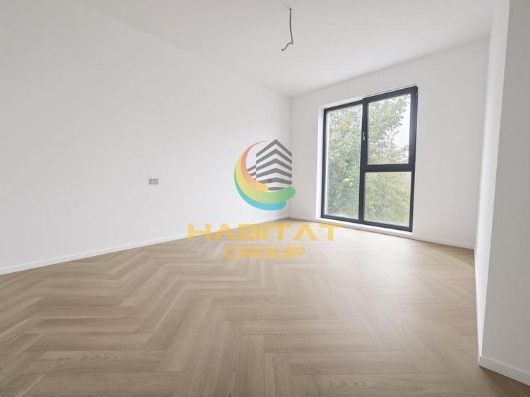 Casă individuală cu 6 camere cu Canalizare în Central