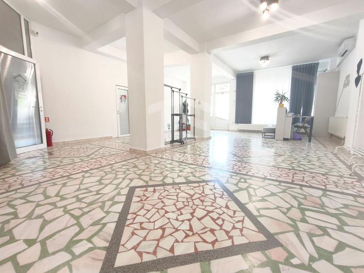 Spațiu comercial, de 137 mp, în Central