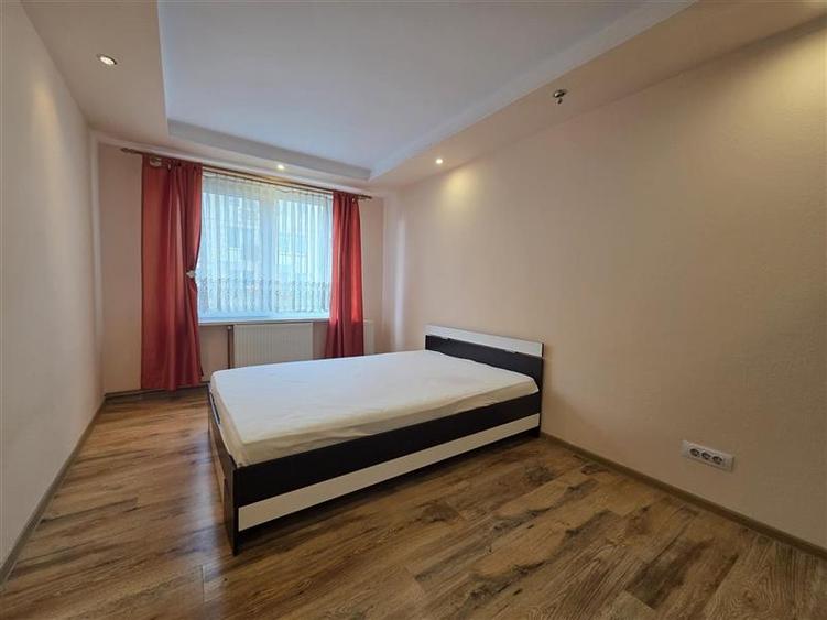 Apartament cu 2 camere nedecomandat, mobilat în Uzina 2