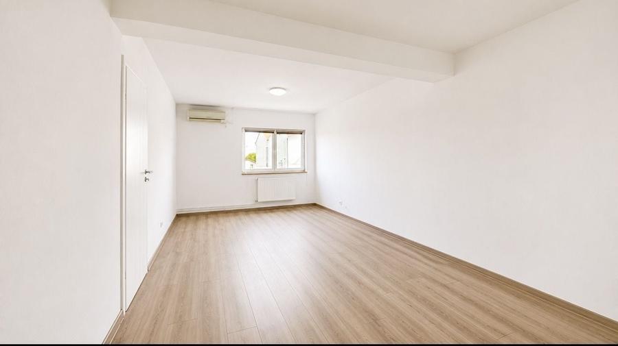 Garsonieră semidecomandată în Girocului