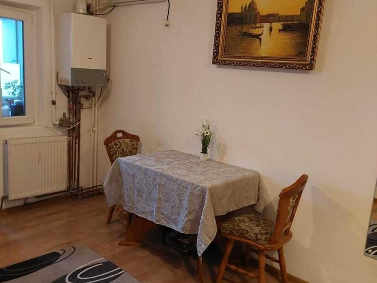 Apartament cu 2 camere decomandat în Lăpuș Argeș