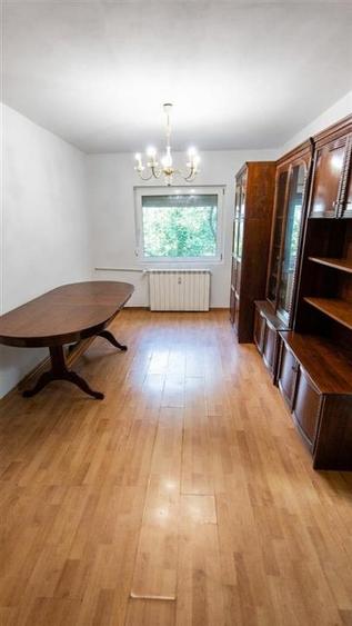 Apartament cu 3 camere decomandat în Decebal