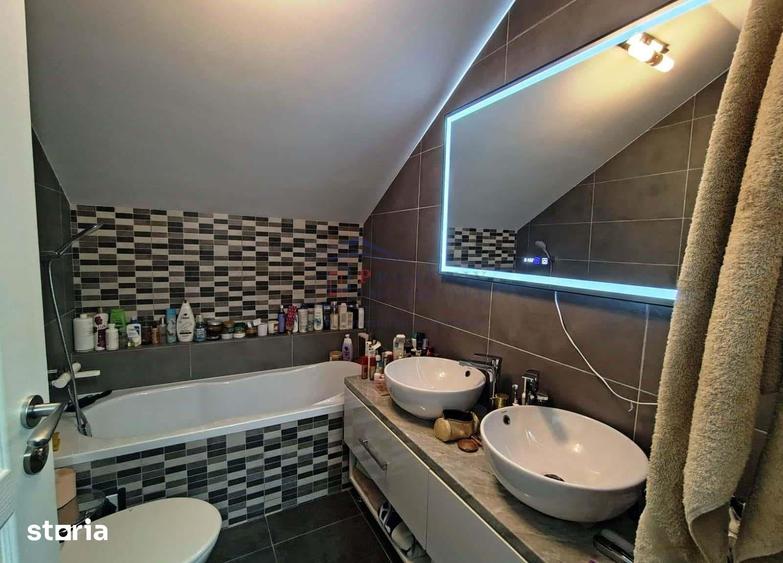 Casă cu 5 camere cu Teren 470 Mp în Moara