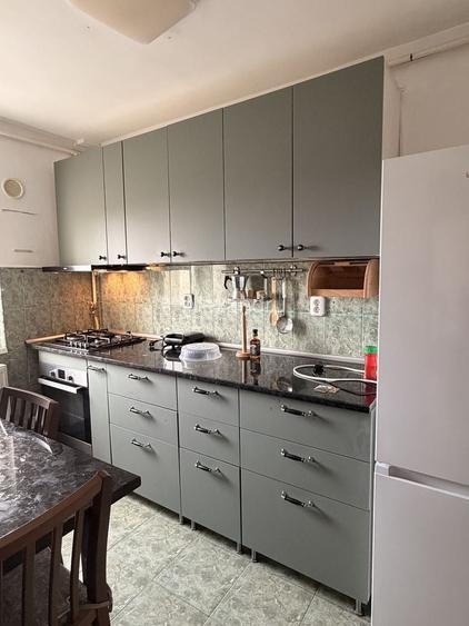 Ap 2 camere, etaj4, zona Vacanta Tur