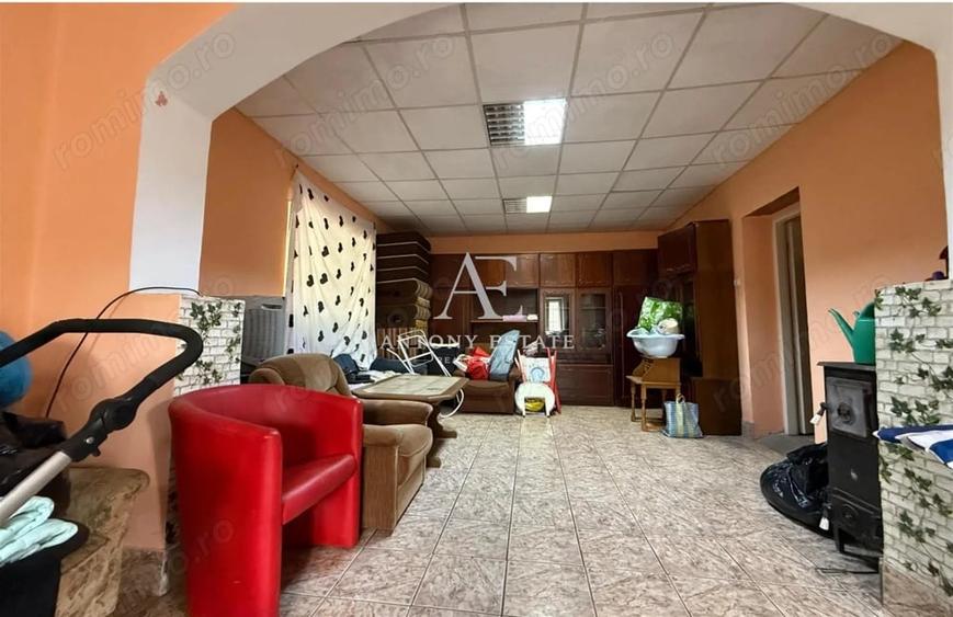 Casă cu 2 camere cu Teren 3861 Mp în Șumugiu