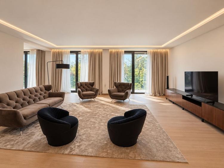Apartament cu 6 camere decomandat, mobilat în Kiseleff