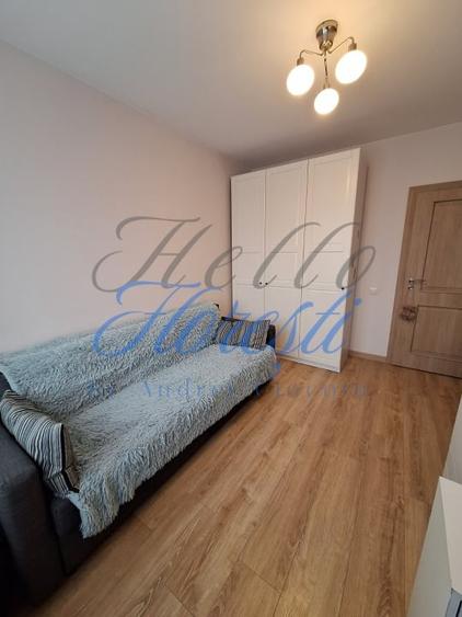 Apartament cu 3 camere semidecomandat în Florești