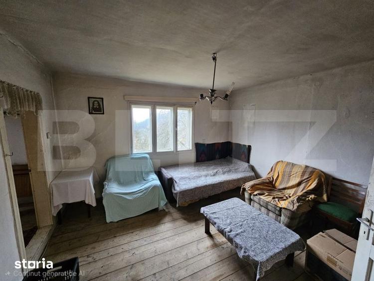 Casă cu 3 camere cu Teren 7297 Mp în Central