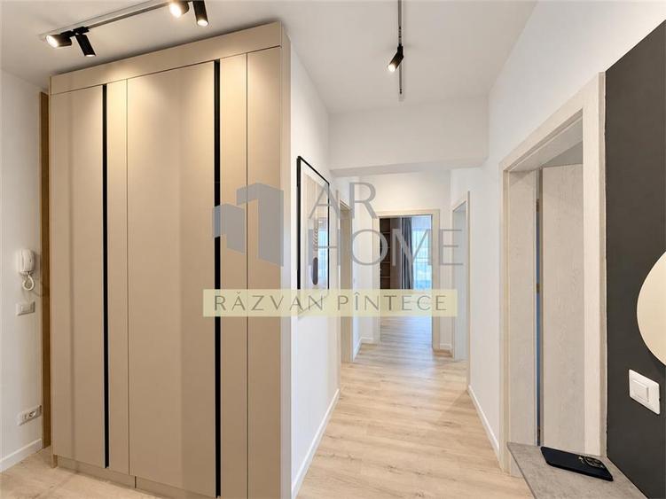 Apartament cu 3 camere decomandat, mobilat în Albert