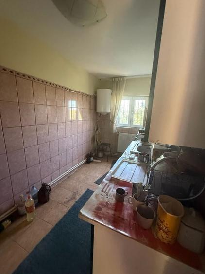 Casă individuală cu 3 camere cu Canalizare în Pielești