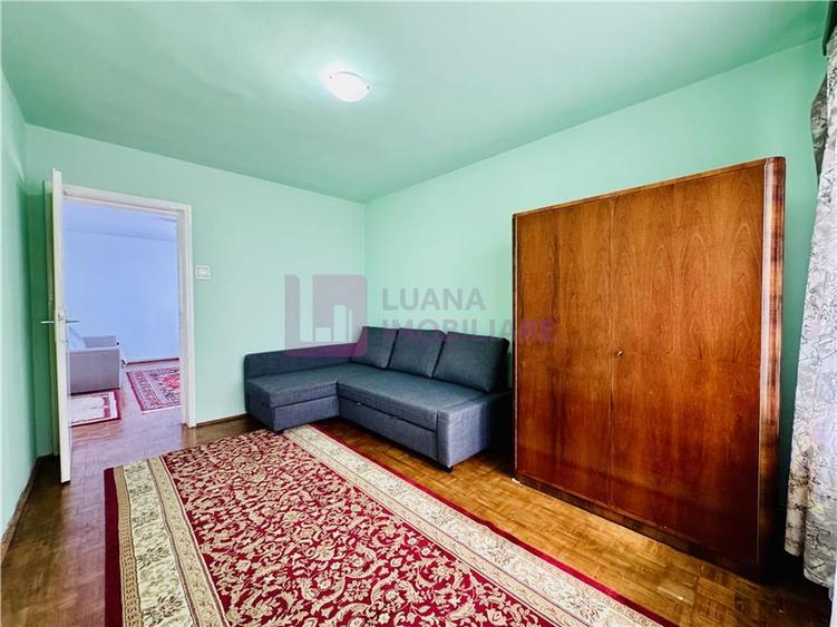 Apartament cu 2 camere semidecomandat, mobilat în Terezian