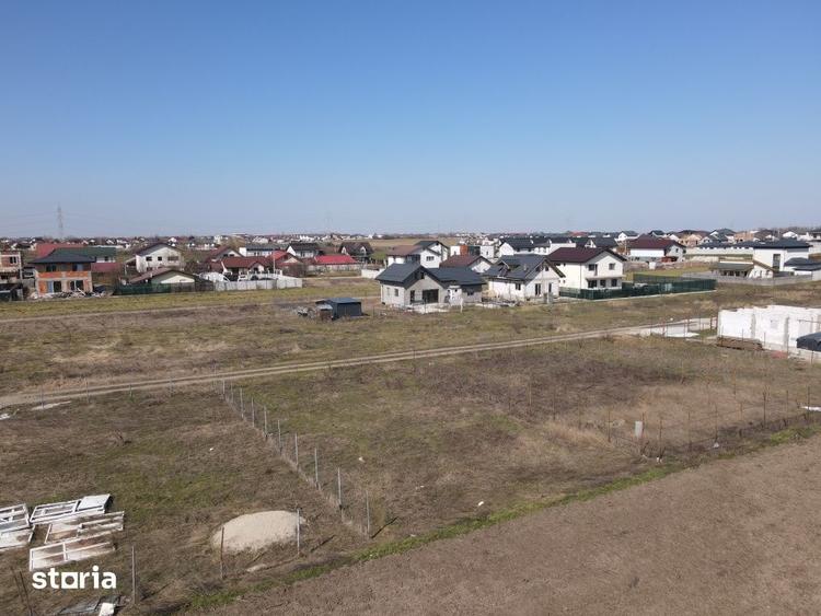 Teren de 376 mp, în Vidra