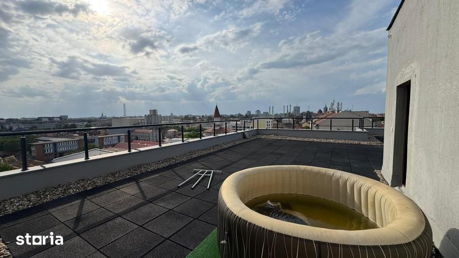 Apartament cu 3 camere în Lunei
