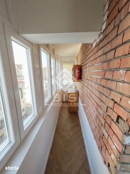 Apartament cu 4 camere decomandat în Ultracentral