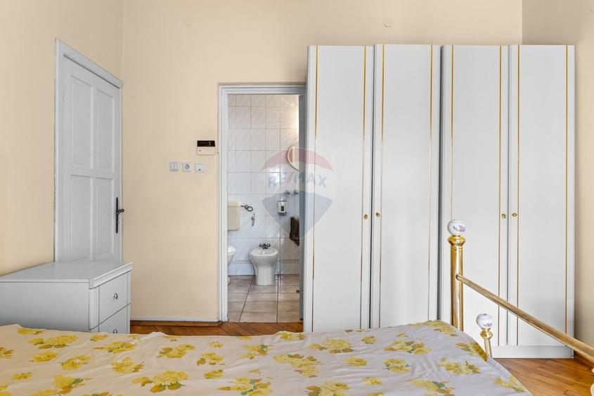 Casă individuală cu 3 camere cu Teren 320 Mp în Intim