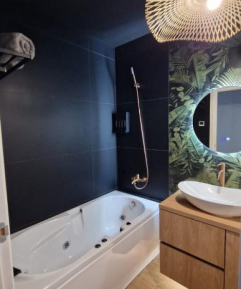 Apartament cu 3 camere semidecomandat în Gheorgheni