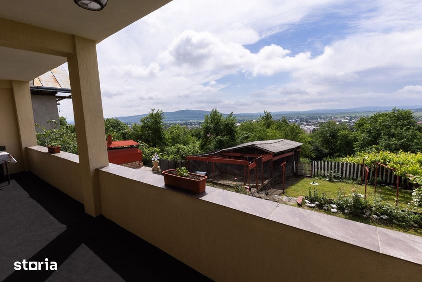 Casă cu 5 camere cu Teren 520 Mp în Central