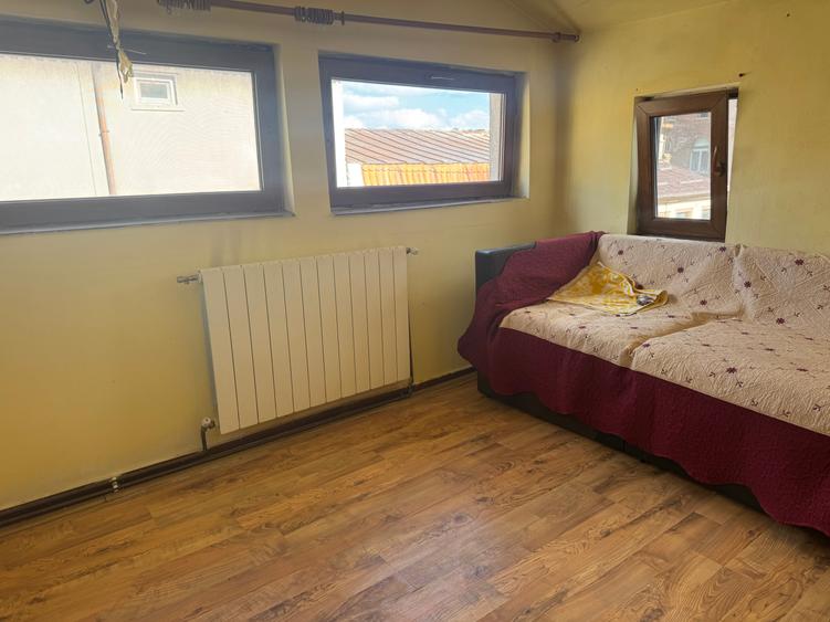 Apartament cu 2 camere semidecomandat în P-ța Ovidiu
