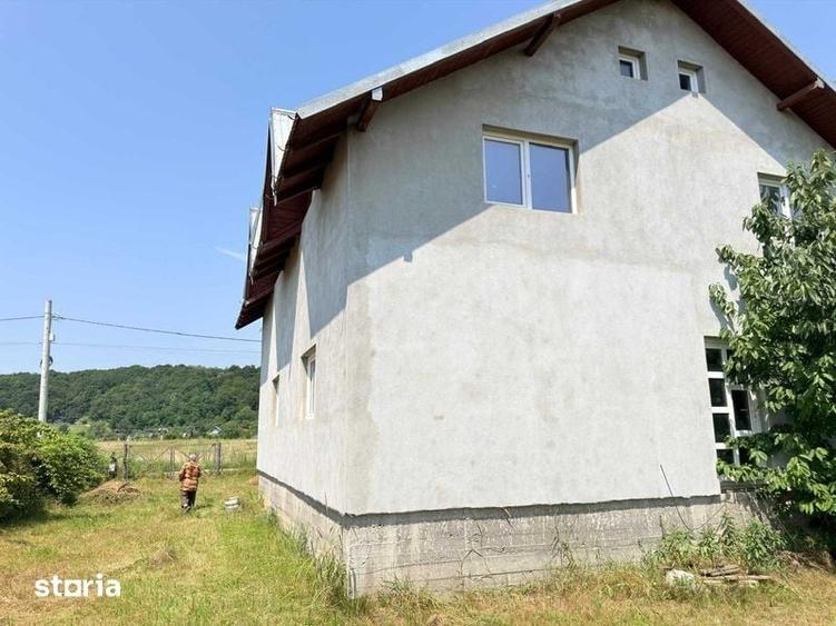 Casă cu 4 camere cu Teren 180 Mp în Central