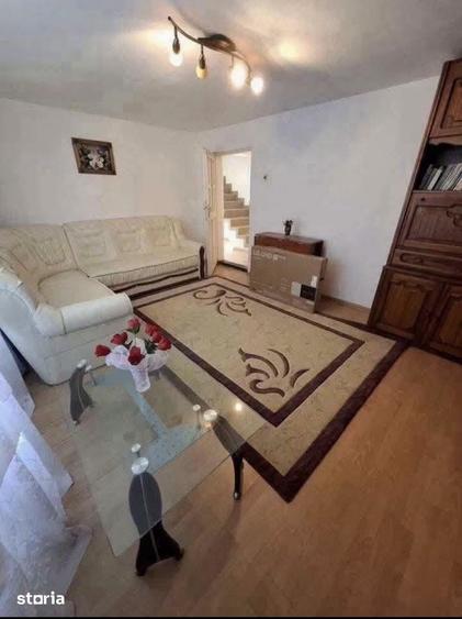 Casă cu 4 camere cu Teren 864 Mp în Central