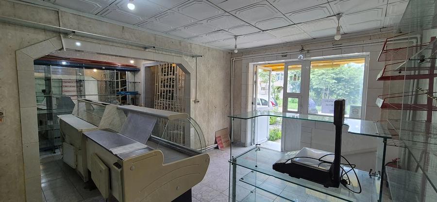 Spațiu comercial, de 38 mp, în Km 4