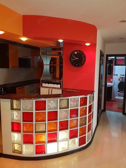 Apartament cu 3 camere decomandat în Dacia