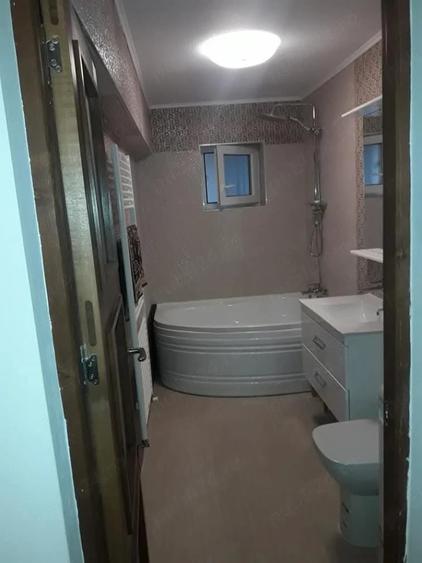 Apartament cu 2 camere semidecomandat în Decebal