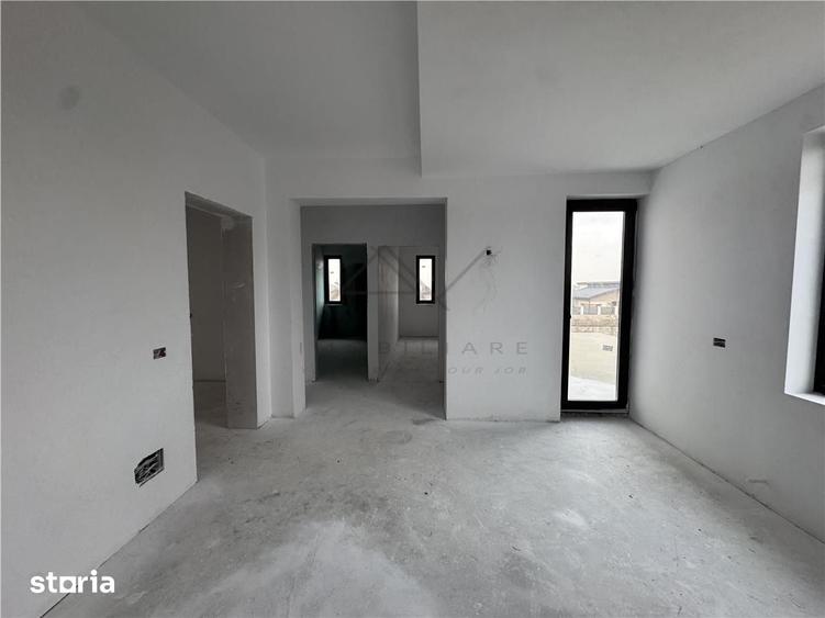 Casă cu 7 camere cu Teren 550 Mp în Ciorogârla