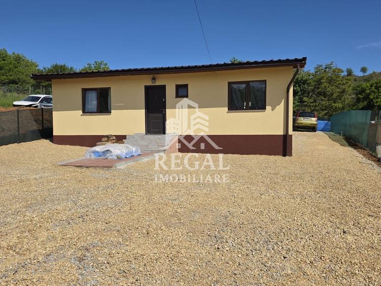Casă individuală cu 3 camere cu Teren 550 Mp în Teliucu Inferior
