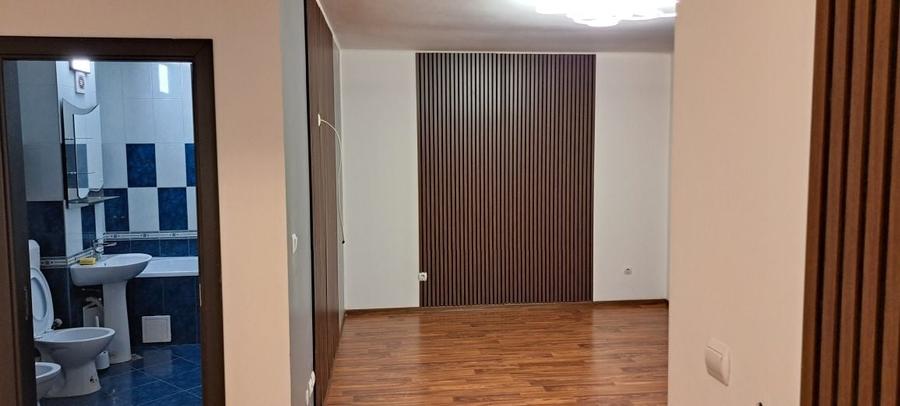Apartament cu 2 camere decomandat în Liniștii