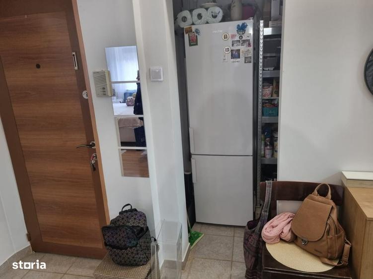Apartament cu 2 camere decomandat în Piața Centrală