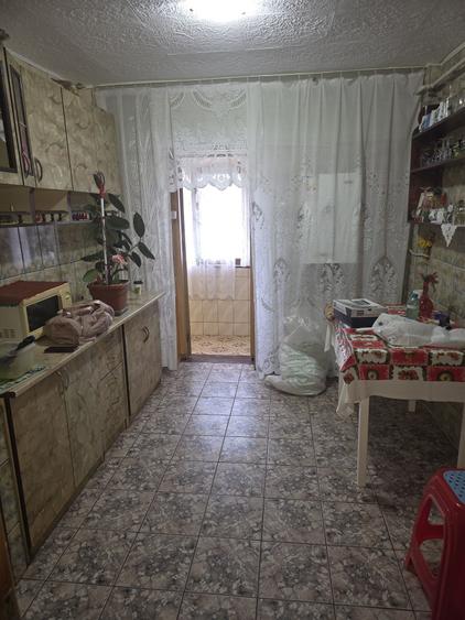 Apartament cu 2 camere decomandat în Poarta 6