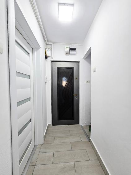 Apartament cu 2 camere semidecomandat în Aurel Vlaicu