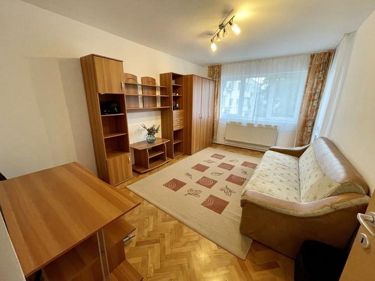 Apartament cu 2 camere decomandat în Dosu Bricii