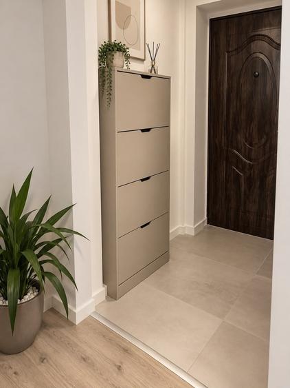 Apartament cu 2 camere decomandat în Grădiște