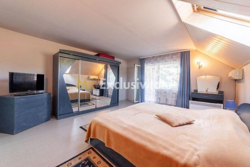 Casă cu 5 camere cu Teren 5000 Mp în Dârmănești