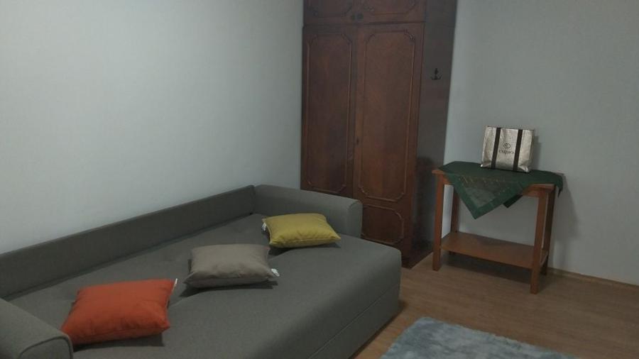Garsonieră în Sârbi