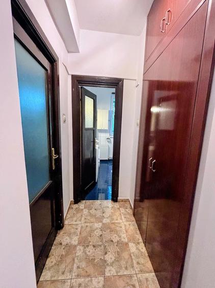 Apartament cu 3 camere decomandat în Bucureștii Noi