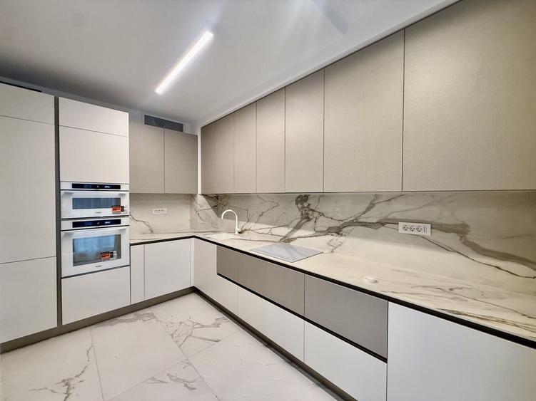 Parter cu gradina / Bloc boutique / 2 locuri de parcare - 4