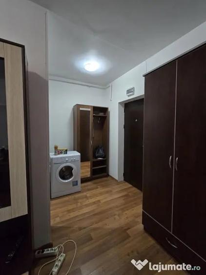 Garsonieră în Apărătorii Patriei