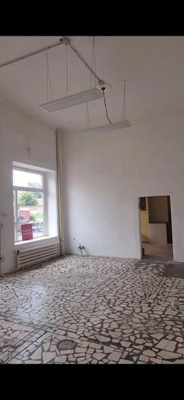 Spațiu comercial, de 169 mp, în Boul Roșu
